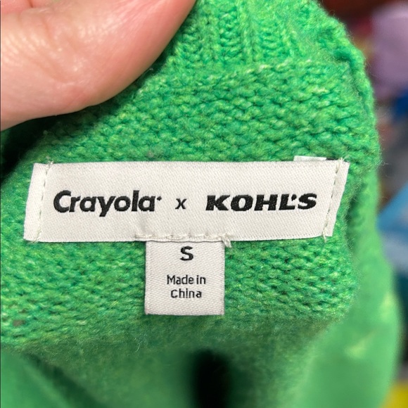 Green Crewneck Sweater Crayola Kohl’s size small lucky to know you - Picture 5 of 6